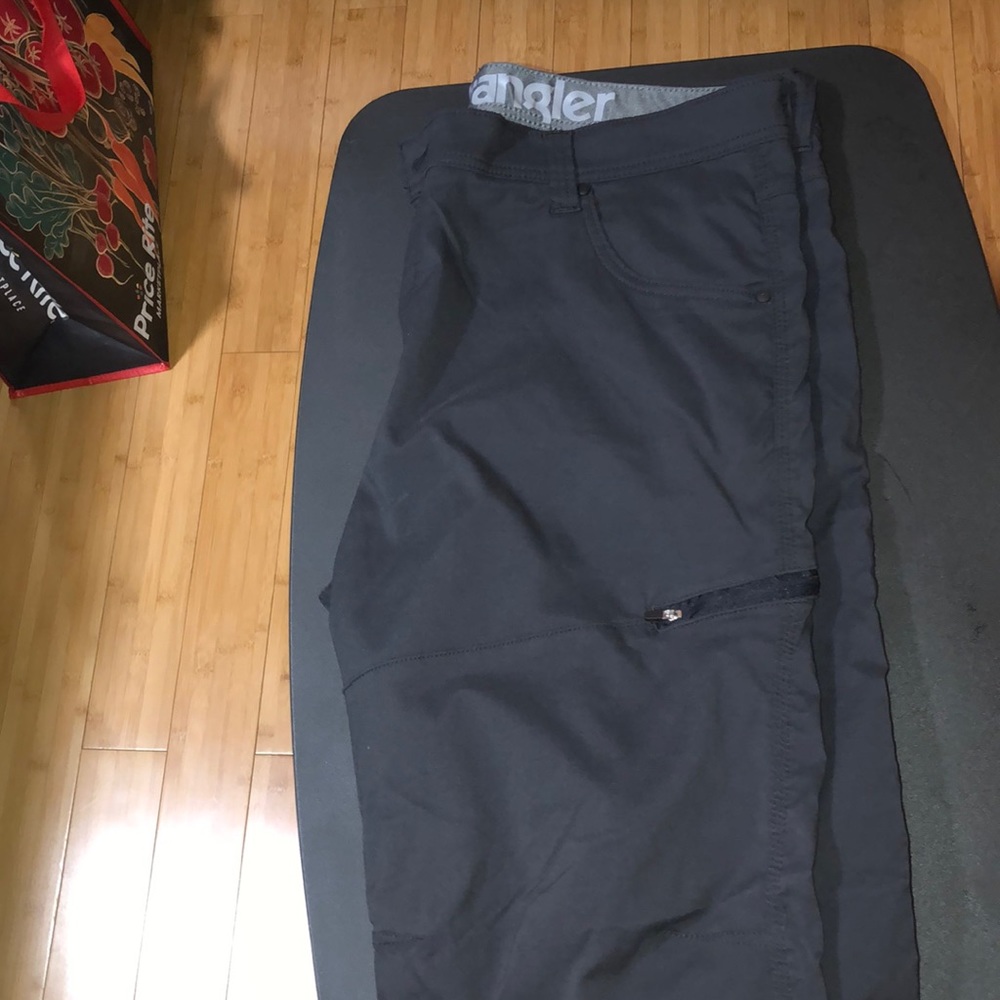 Wrangler cargo pants